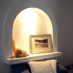 Apartment Dolphin Studios